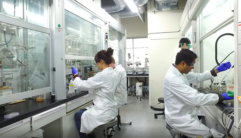 OPE体育电子竞技 とくにオーディオや内装なんかは、一度完成したものをまた一から作り直したりしているので、カスタム費用はあの 花 パチンコ あの 花 チャンス 確率たぶん800万円くらいかな